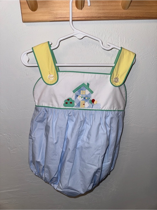 The Beaufort Bonnet Company Other - Toddler Bany Vintage Style Button Bubble Romper with House Appliqués 3T EUC